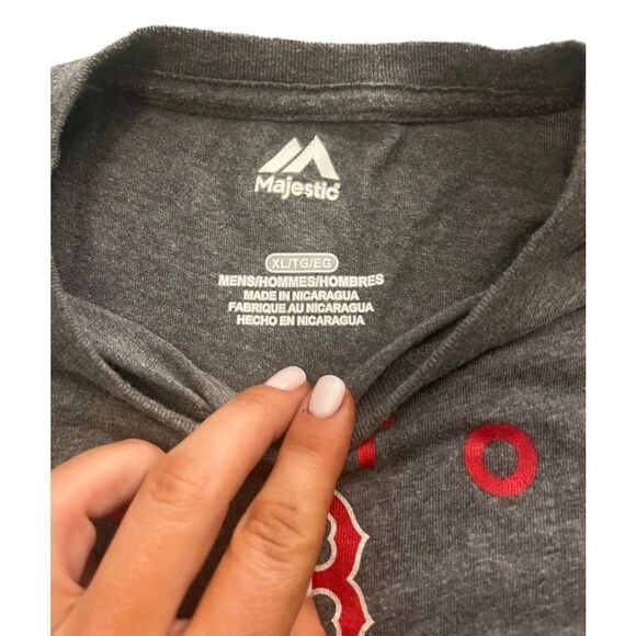 Official Boston Red Sox Baseball T-Shirt Men’s XL - Picture 2 of 2